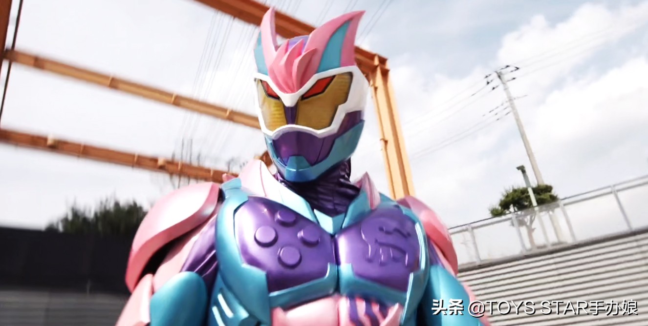 《假面骑士利维斯》原本要退场的他，竟然成为了三骑