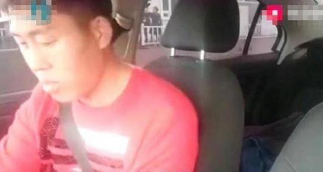 搞笑考驾照坐副驾驶,考驾照搞笑视频学员坐副驾驶