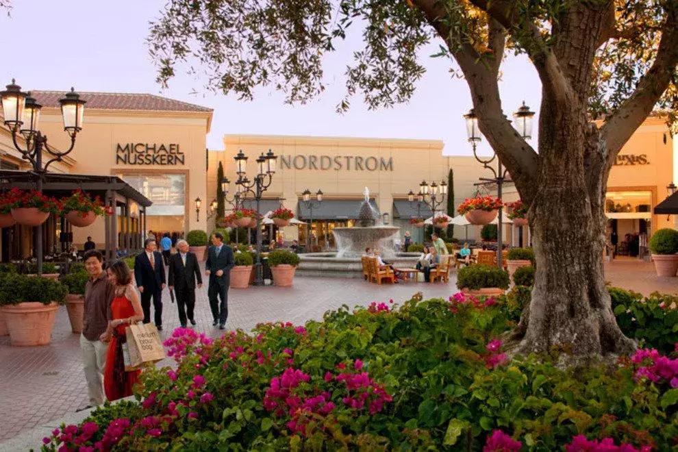 含泪剁手，说说我住尔湾光谱中心附近的物质生活