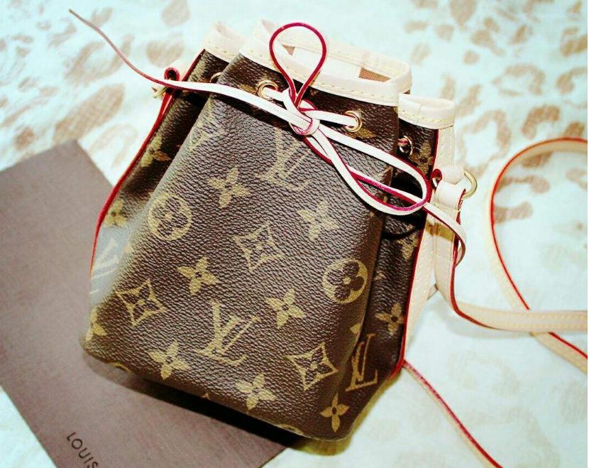 奢侈品鉴定lv圆饼,奢侈品鉴定lv购物袋