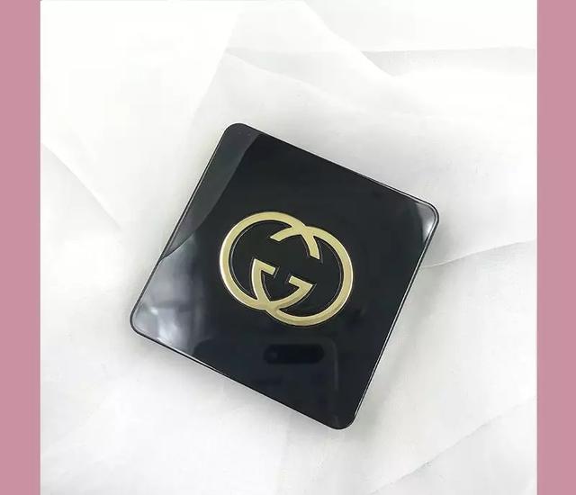 泫雅重腮红妆容,泫雅同款鬼马亮片妆