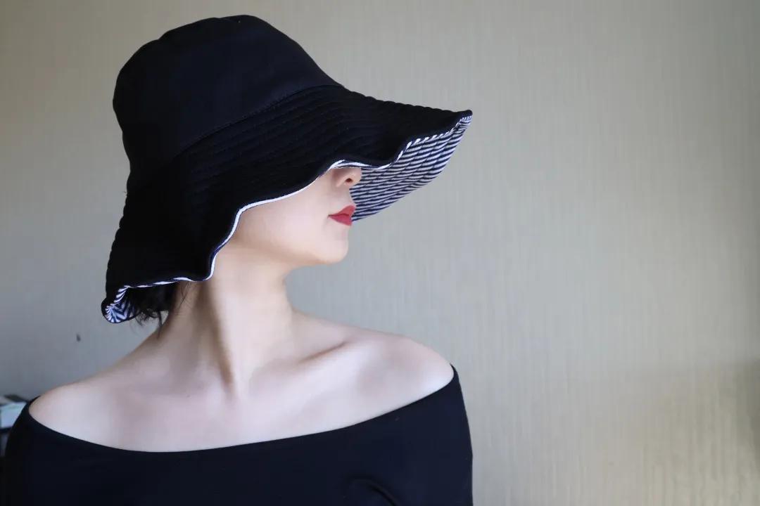 春夏遮阳帽美出高级感,热门超百搭又实用的遮阳帽