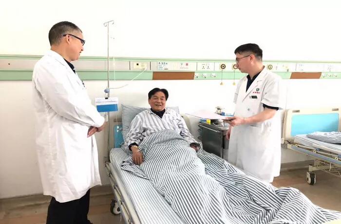 *警武**广东省总队医院外三科侧记：您为我解“忧”我为您点“赞”