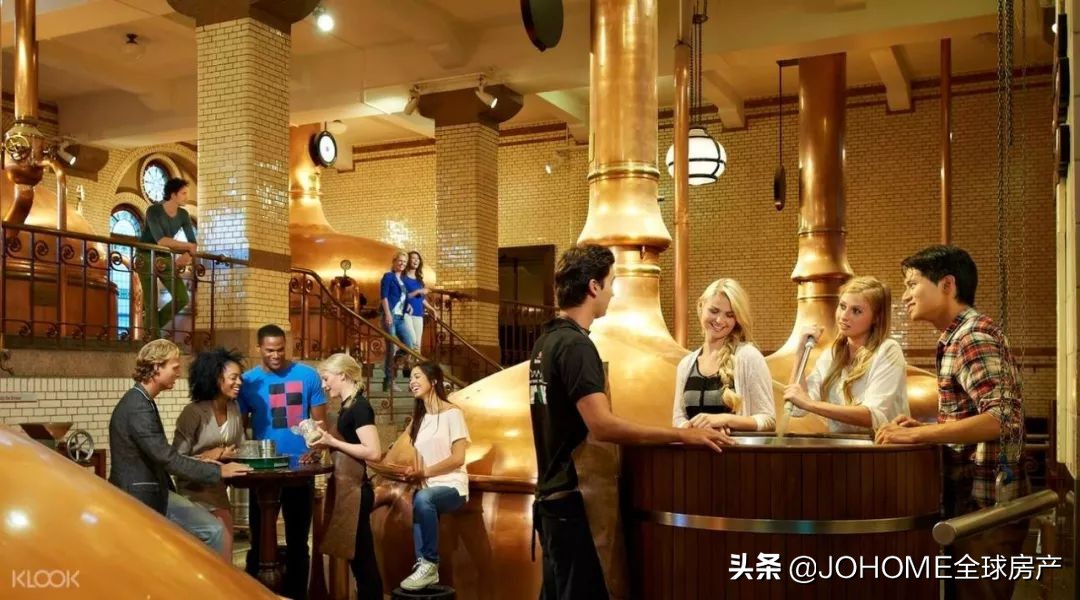 去了荷兰，168的我感觉自己像个霍比特人