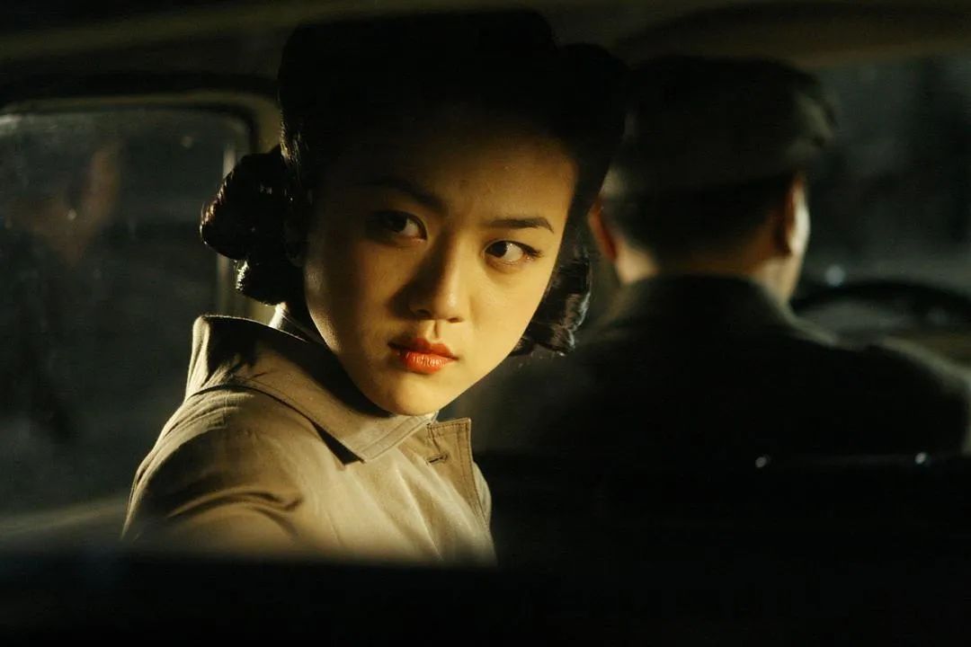 《色戒》原著被误解太深，张爱玲笔下没激情戏，王佳芝不是死于性