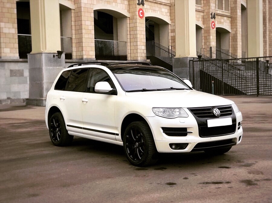 2023款途锐经典和曜黑哪个耐看,老款途锐帅气视频