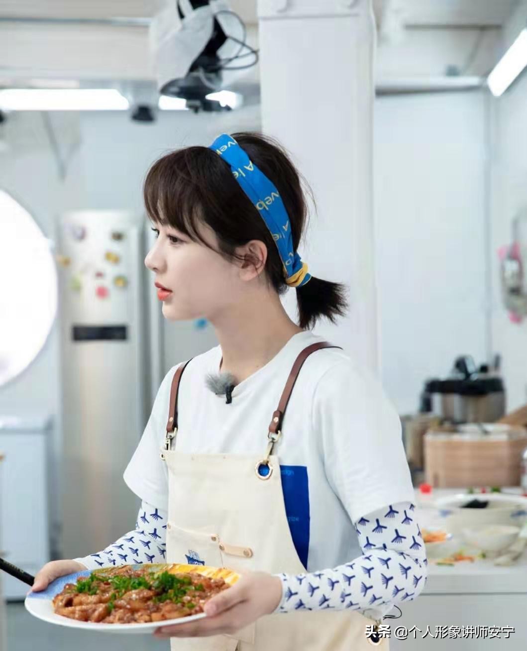 谢娜小卷发型,头发少塌自己怎么做发型