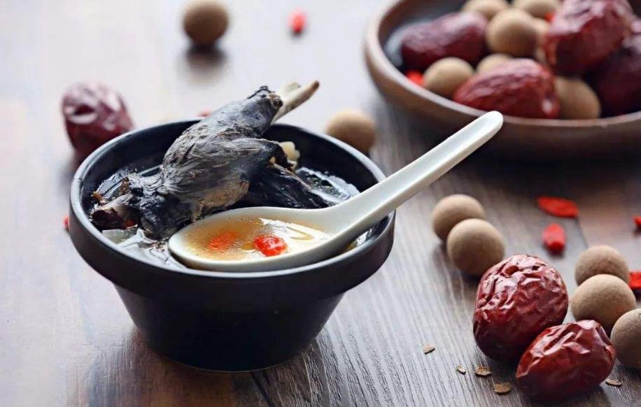 乌鸡为什么养不胖,乌鸡为什么养殖时间比较长