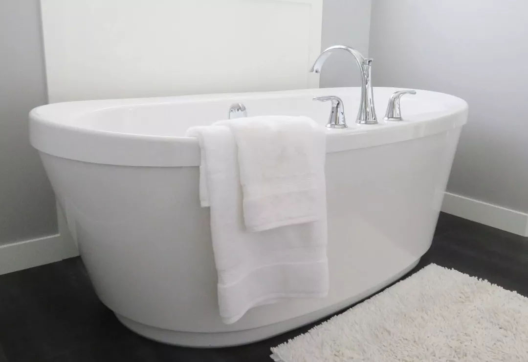 孕期洗澡导致胎儿窒息,孕妈妈洗热水澡对宝宝有影响吗