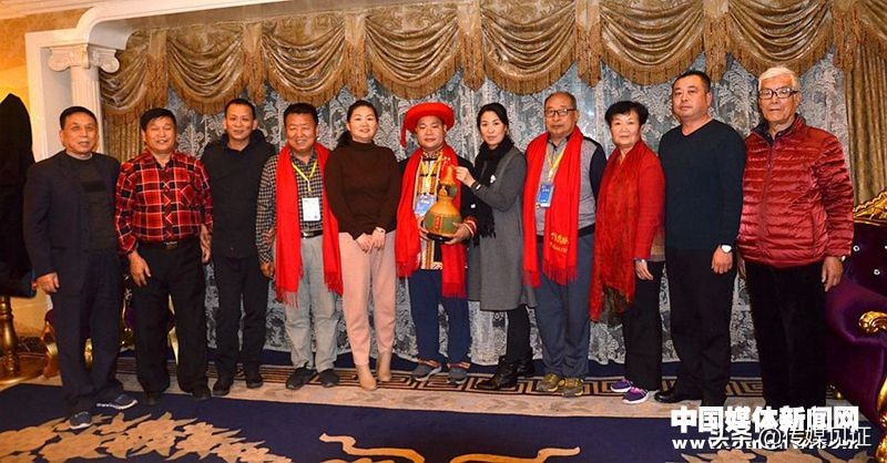 瑶医传人房芸满走进丝路咸阳送温暖