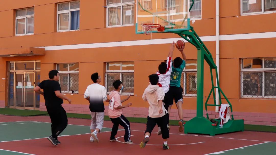 东方红小学兴趣班,北京东方红学校特色课程