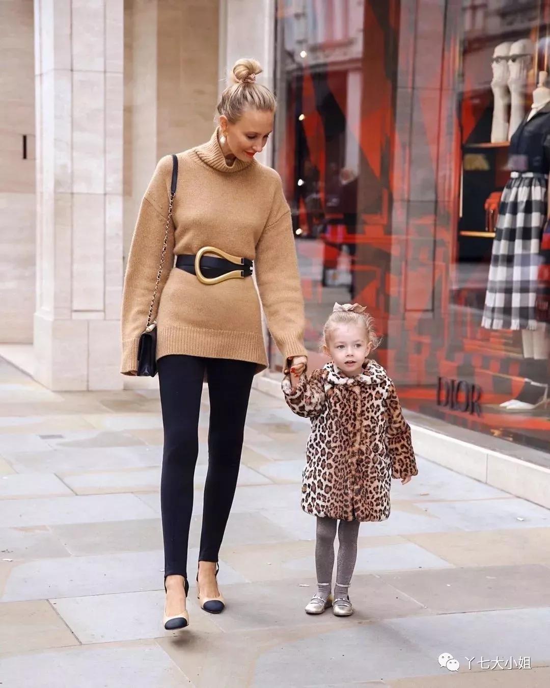 今秋必备的驼色让你时尚感up,气质驼色让你随意搭配不出错