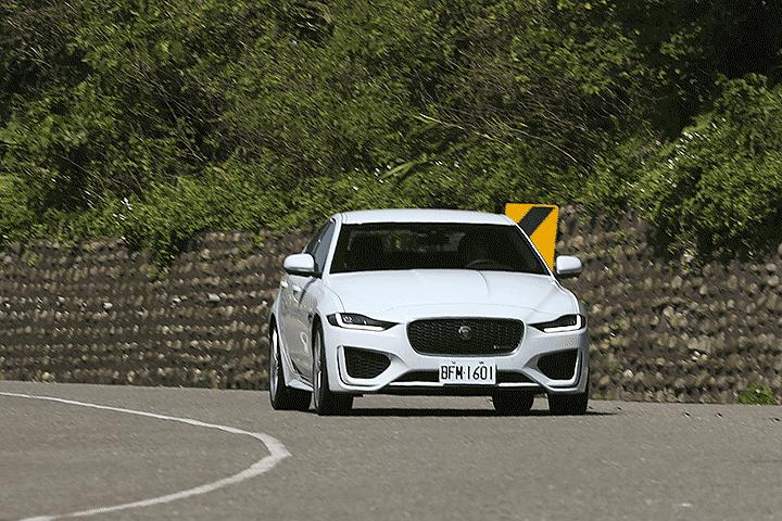 不输3系的车,捷豹xe标轴与加长版区别