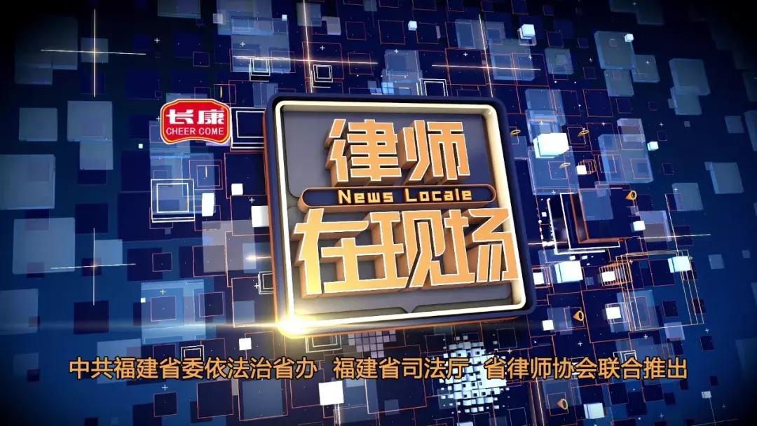 好险|大爷公园散步，硕大枝条垂直戳下，再偏毫厘后果不敢想！