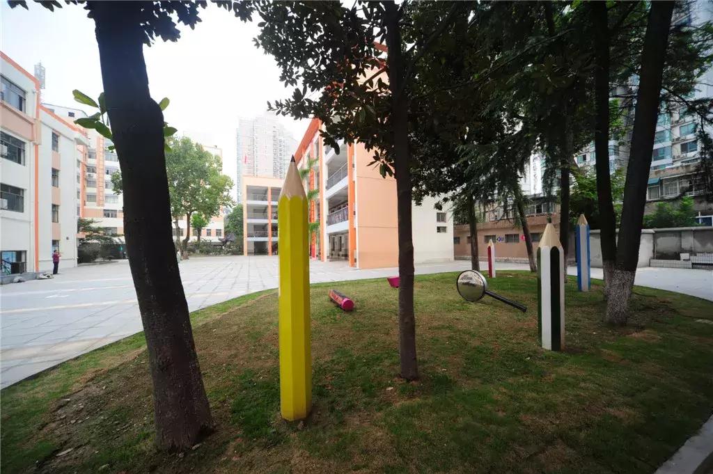 南京学区房价格从几月份下降的,南京江宁区学区房房价