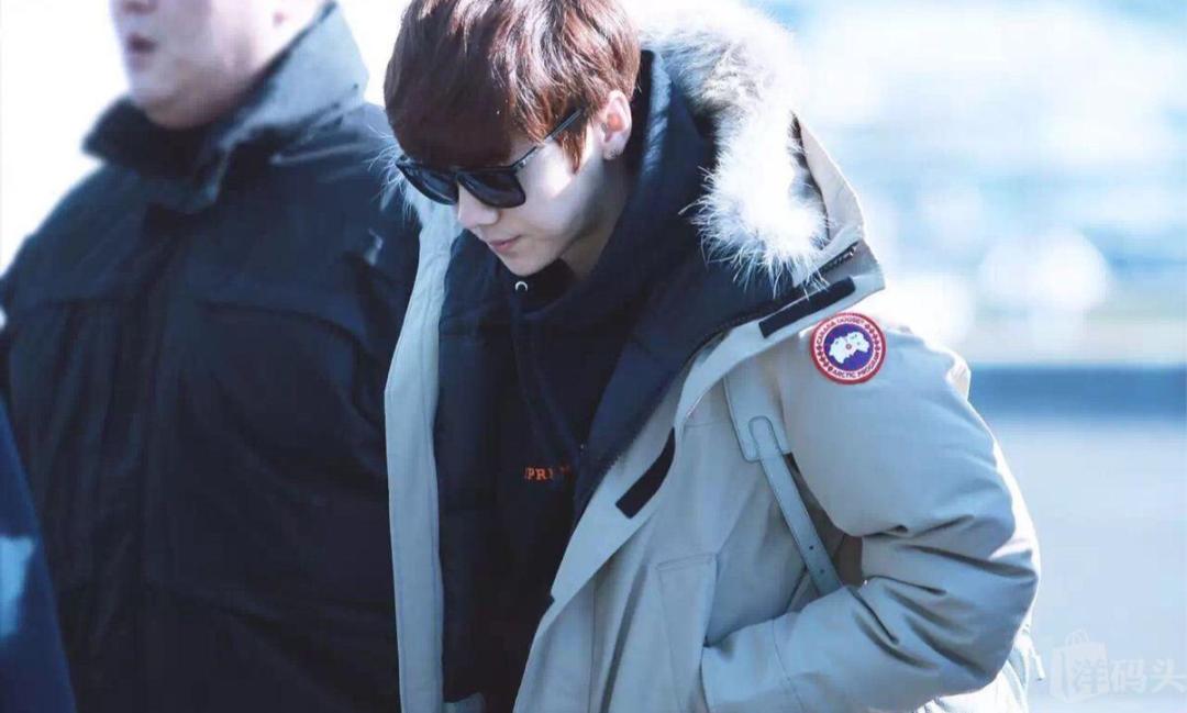 加拿大鹅与波司登的定位图,加拿大鹅和波司登对比