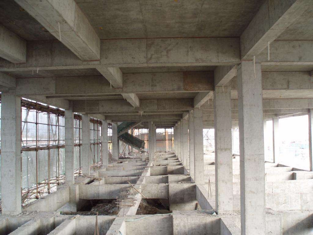 水泥的使用寿命是多少年,水泥建筑寿命到底是多少年