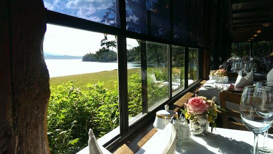 哈里梅根发布圣诞新照,2018年12月14日梅根哈里圣诞照