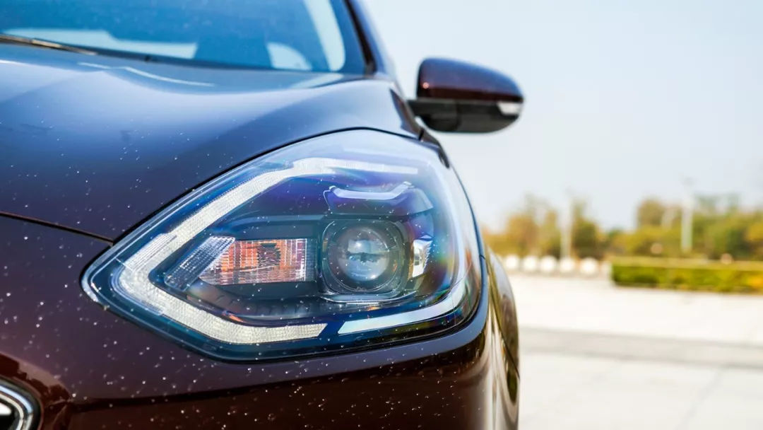 福特新款福睿斯实拍曝光颜值提升,长安福特福睿斯性能测试