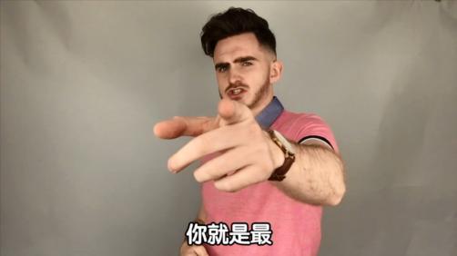 你穿什么颜色显瘦,你穿哪个颜色显白