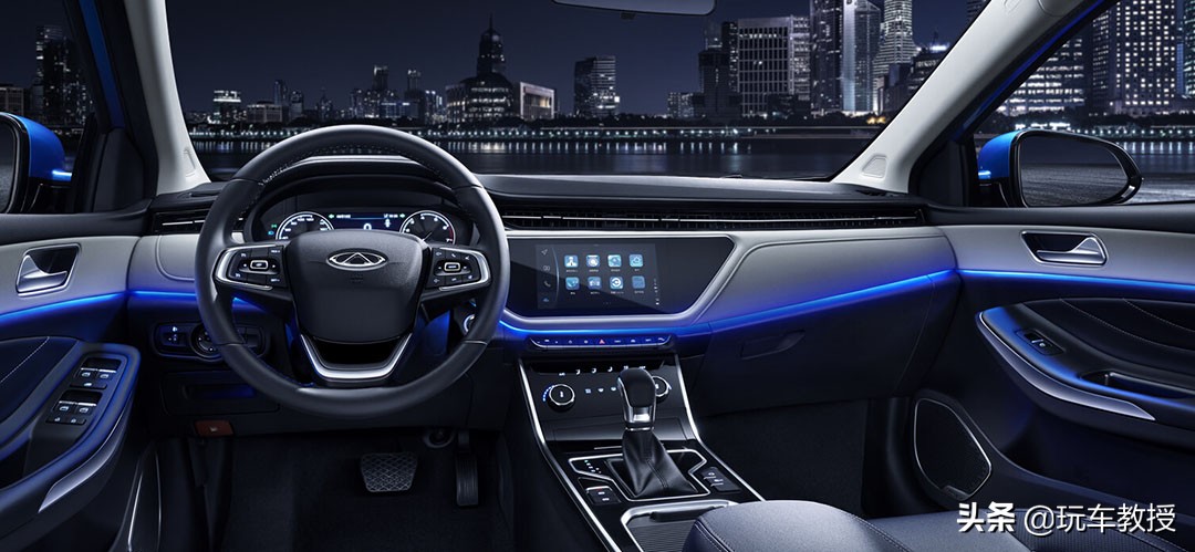 卡罗拉对比轩逸哪个值得拥有,轩逸和卡罗拉混动谁的动力强一点