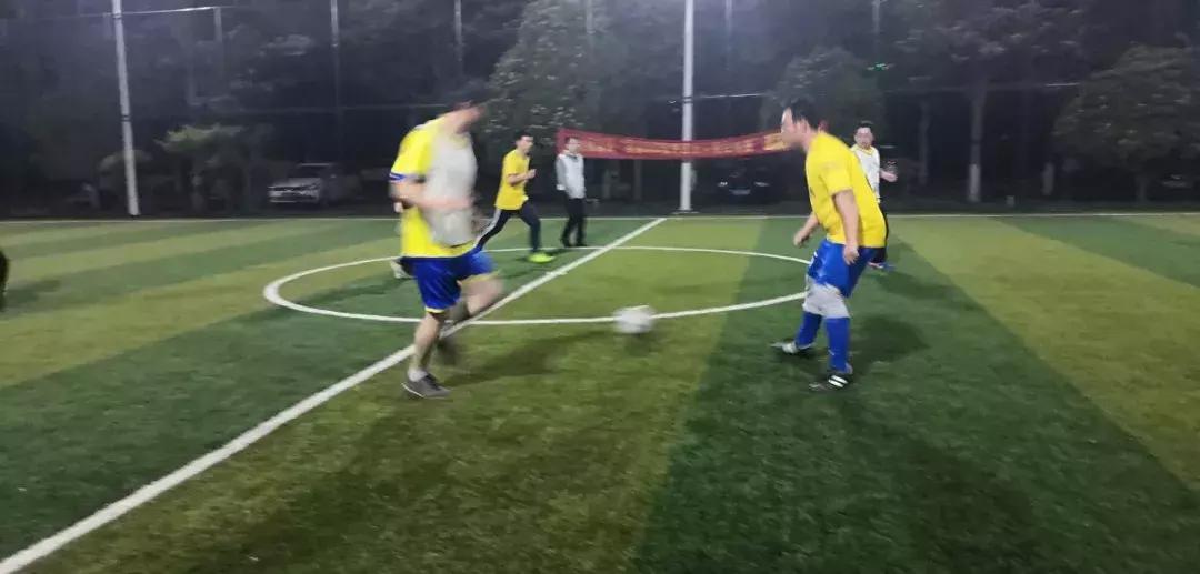 传递奔跑的力量足球赛,第二场足球比赛完整视频