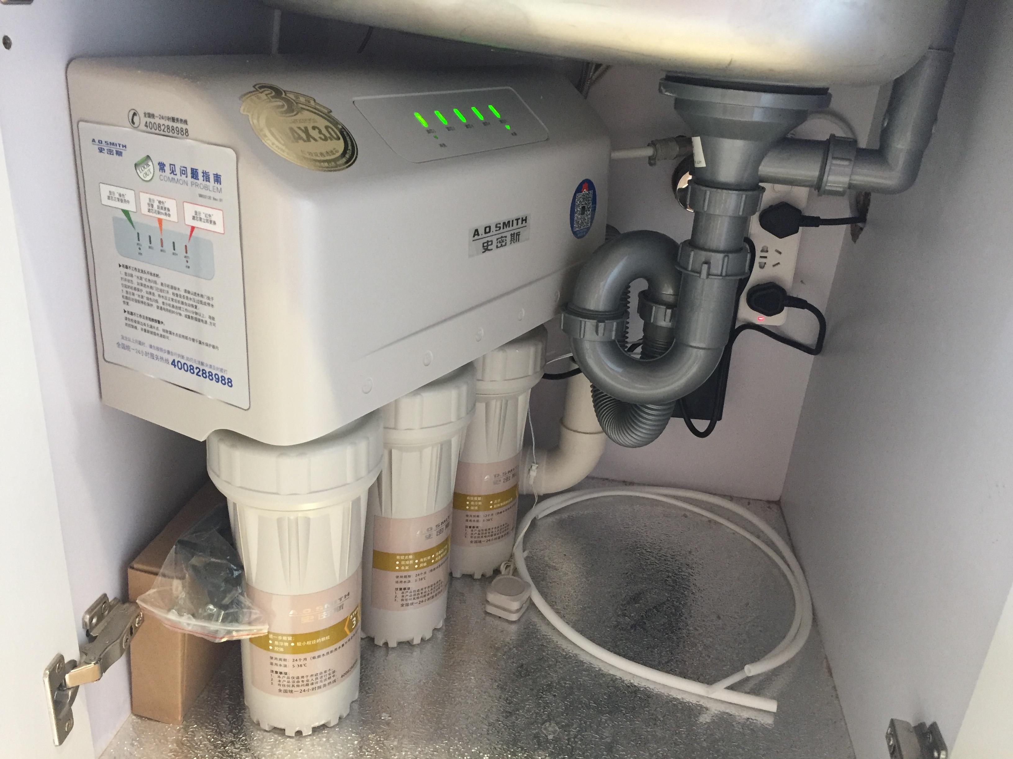 家用净水机与桶装水比较的优点,家用净水器的水和桶装水哪个好