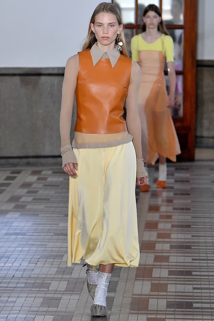 倪妮、吴青峰同款acne，现在就为您安排！