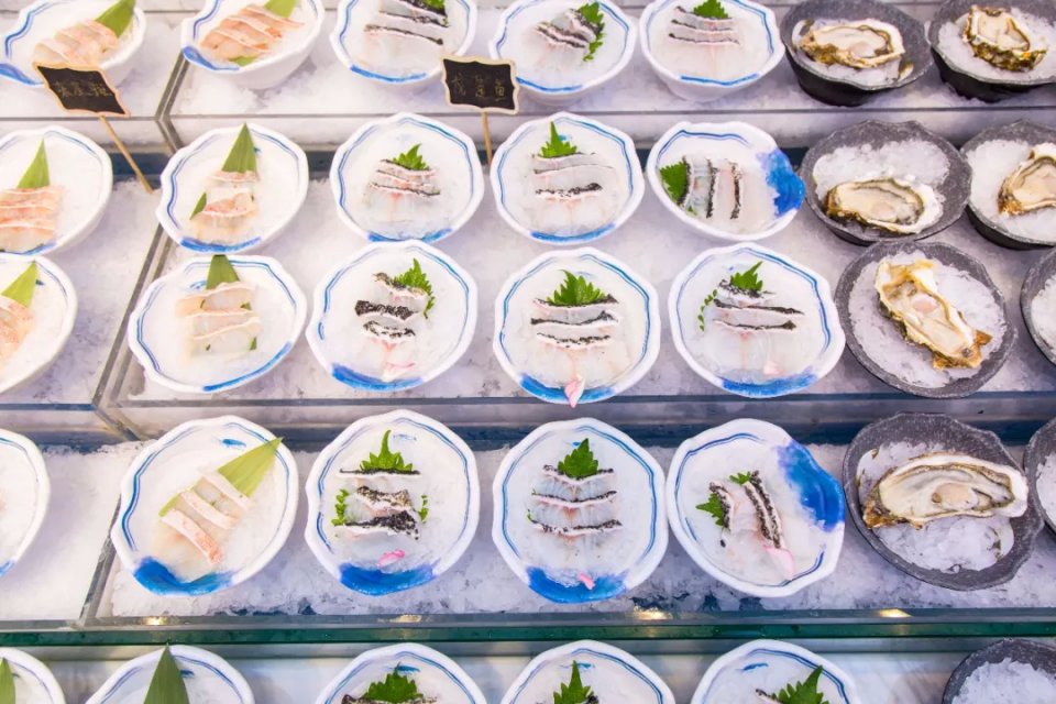 航母海鲜自助,陆家嘴自助帝王蟹