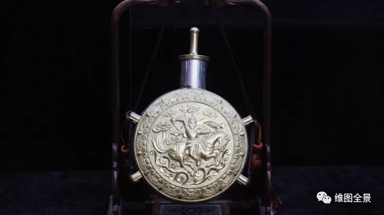 古法手工银饰匠人,匠人精神来自于平凡中的坚守