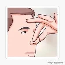 卫生间总是反味臭气熏天,一楼卫生间反味臭气熏天