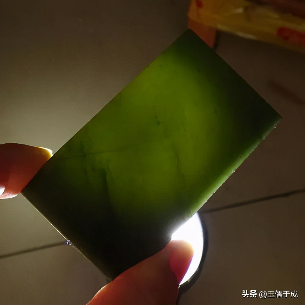 图解石英岩玉与翡翠的区别,石英岩玉和碳酸盐质玉哪个值钱