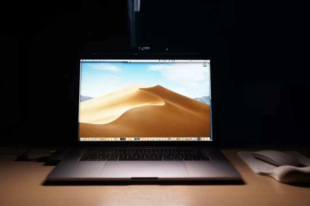 笔记本背光灯不亮维修,一个小配件多少钱