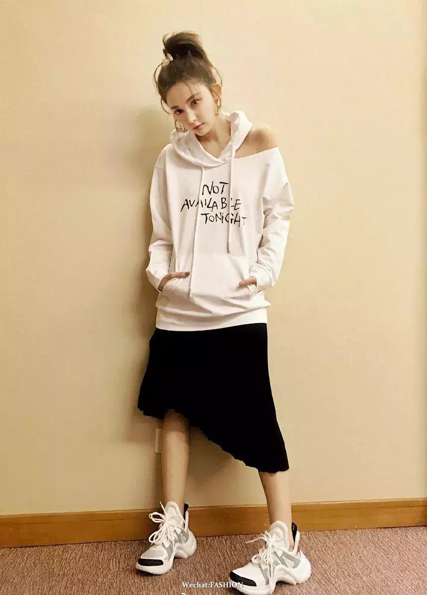 卫衣n种穿法男,卫衣的n种穿搭拯救你的衣柜