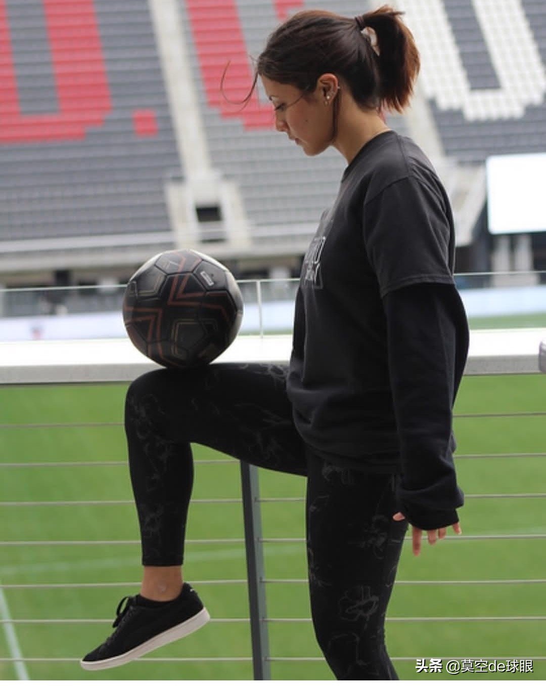 热爱足球的姐妹们最帅气,迟到的说一声,祝所有女球迷节日快乐!
