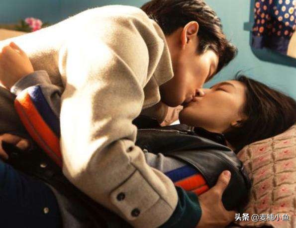 少年的你周冬雨哭了的背后,少年的你周冬雨易烊千玺壁咚