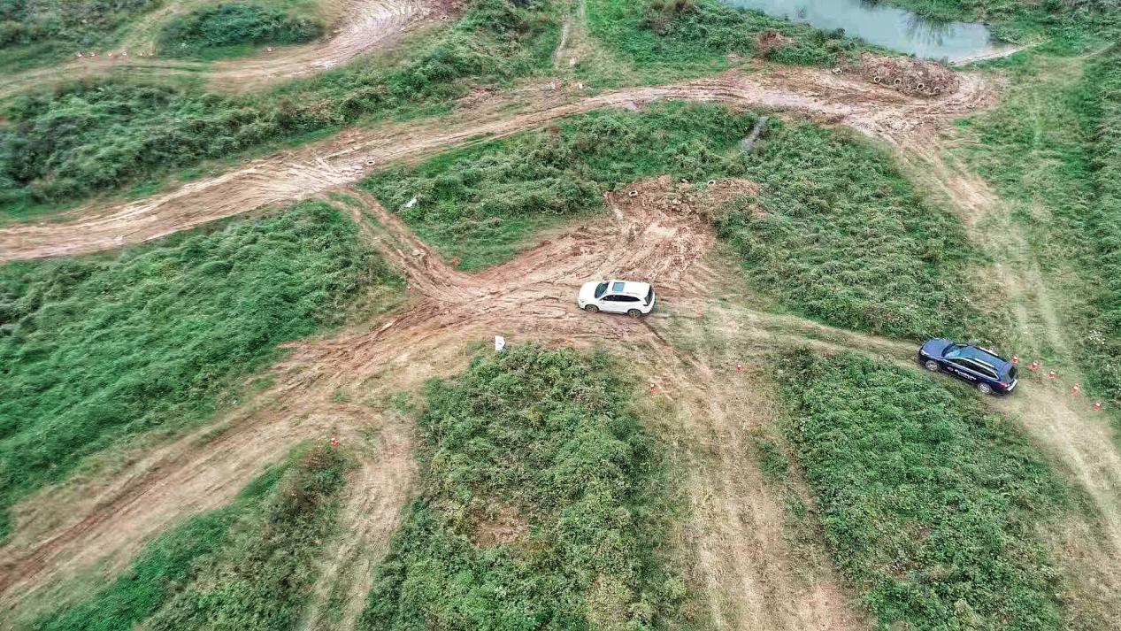 试驾斯巴鲁七座suv2.4l,斯巴鲁suv运动版试驾视频