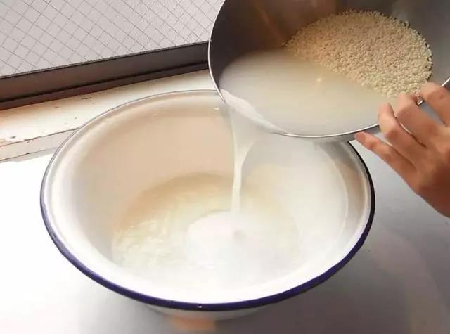 拖完地地板有水印怎么清除,拖地完地板有水珠怎么清理