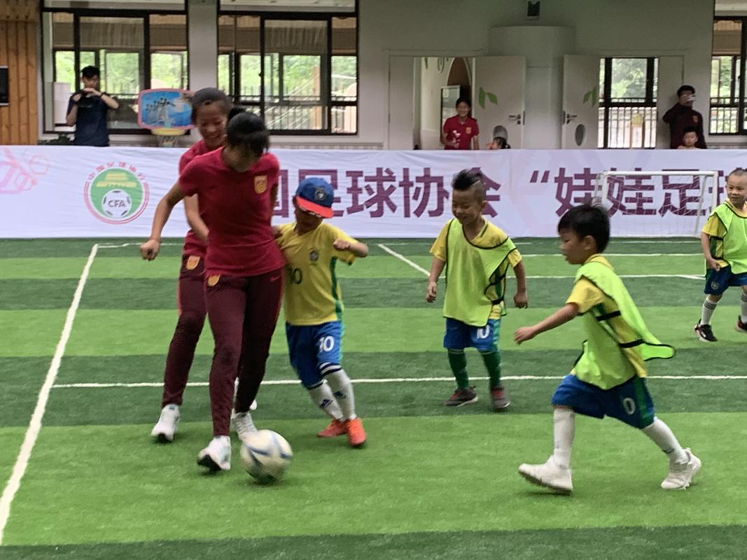 世界足球名人堂孙雯,孙雯世界足球小姐得奖