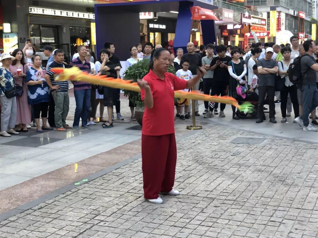 奥城夜市在哪里,奥城夜市美食攻略