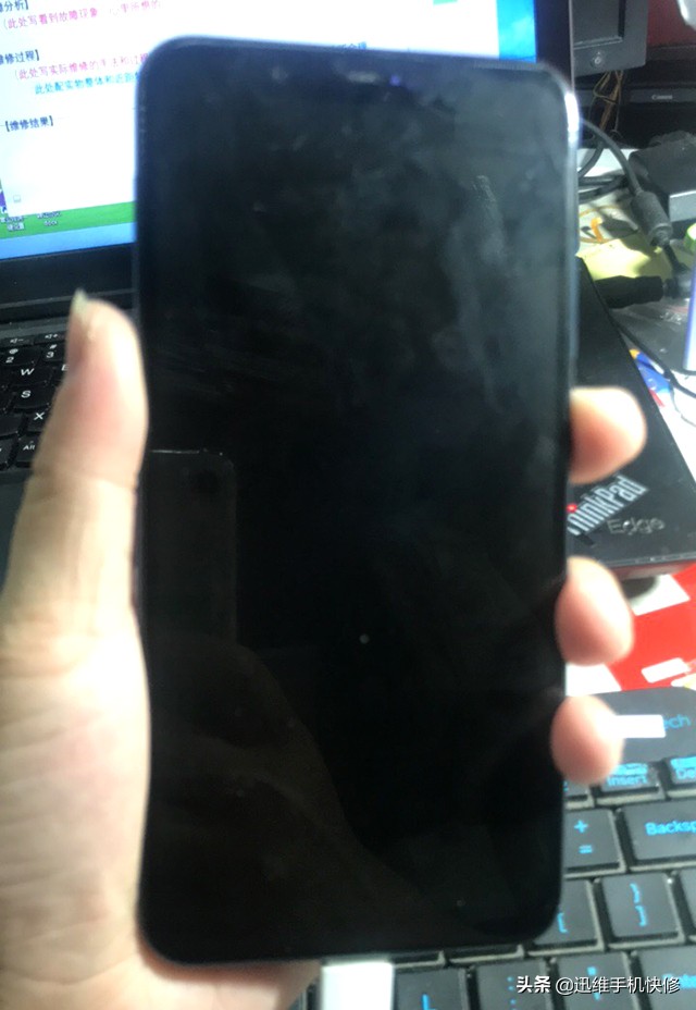 小米8进水黑屏了怎么拆机,小米8探索版进水能开机屏幕不亮