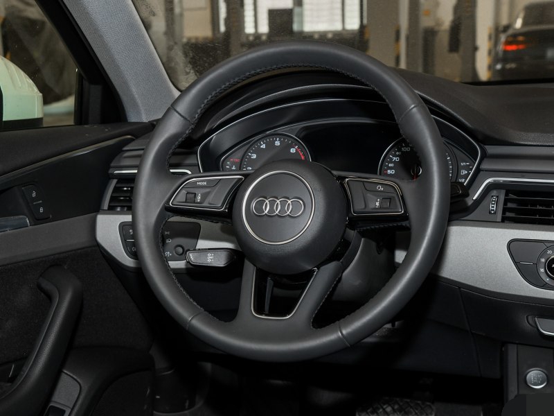 15年奥迪a4l45tfsiquattro多少钱,奥迪A4L现在值得买吗