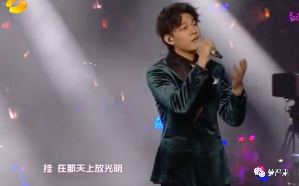 一开始我以为爱上了实力派，没想到他们还全是梗王