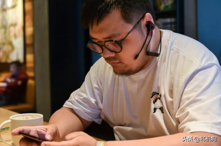 专业手游震动蓝牙耳机，漫步者HECATEGM3电竞耳机助你1秒定输赢