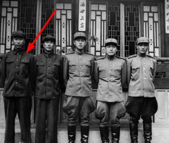 解方将军抗日,解方将军的传奇事迹