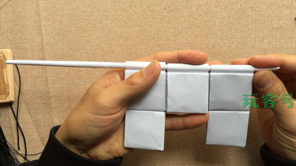 驳壳枪折法图片,80后驳壳枪折纸