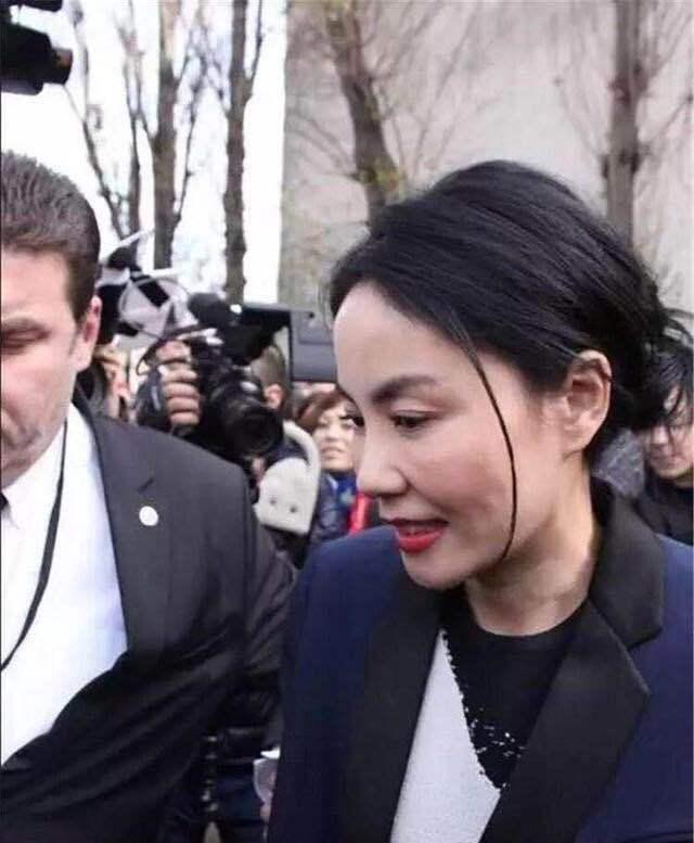 说好的不老女神，怎么生图就崩了？