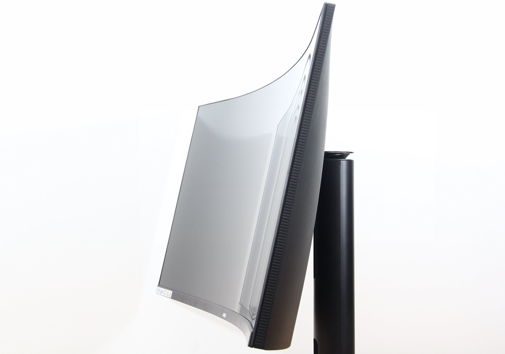 2k240hz27寸曲面带鱼屏显示器,接口丰富的34寸带鱼屏曲面显示器