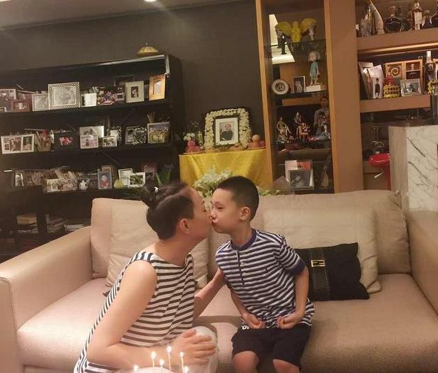 张一山被宋丹丹问你家很富吗,杨紫尤浩然张一山去宋丹丹家