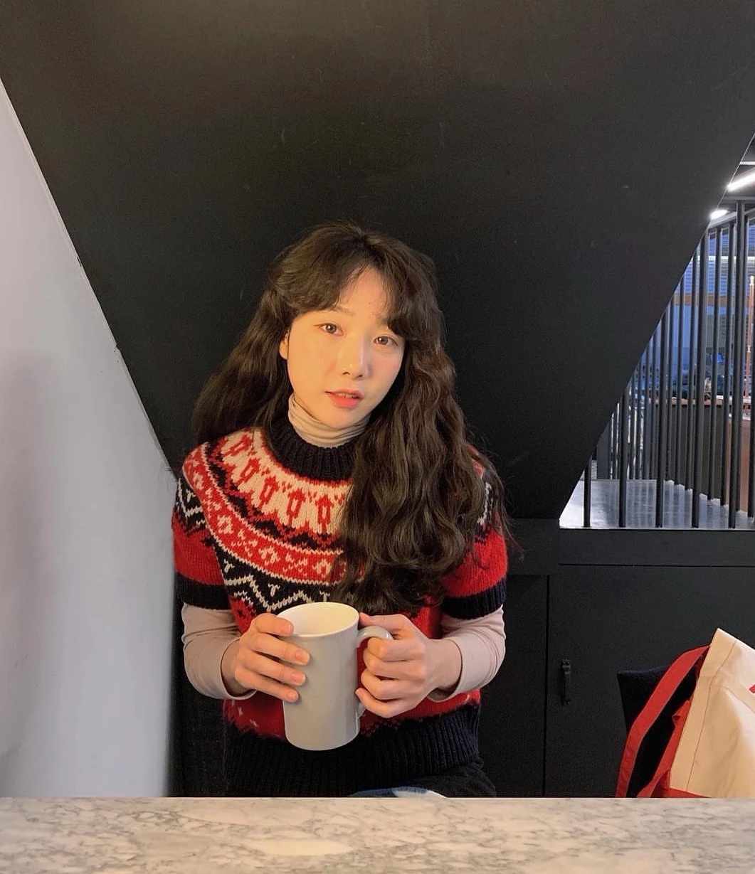 懒卷短发,懒卷是什么意思